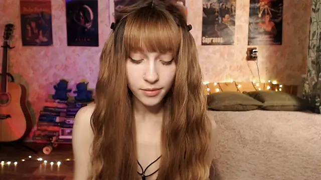 Friendly Ellie online show from 12.26.24