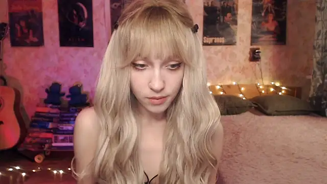 Friendly Ellie online show from 01.23.25