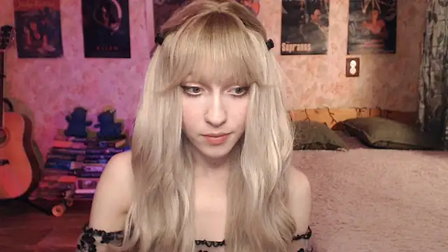 Friendly Ellie online show from 02.04.25