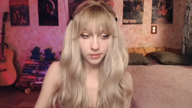 Friendly Ellie online show from 02.06.25