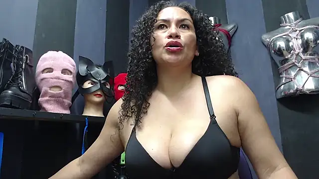 Snapshot of ADELHEY_RAN chatting on 12.11.24 ADELHEY RAN online show from 12.11.24