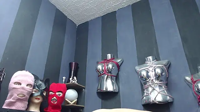 Snapshot of ADELHEY_RAN chatting on 12.16.24 ADELHEY RAN online show from 12.16.24