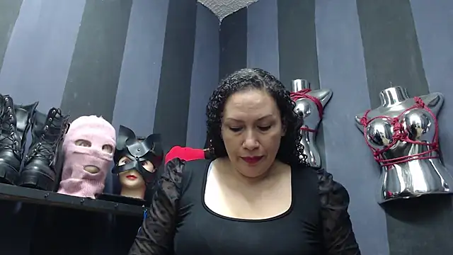 Snapshot of ADELHEY_RAN chatting on 12.17.24 ADELHEY RAN online show from 12.17.24