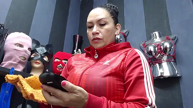 Snapshot of ADELHEY_RAN chatting on 12.18.24 ADELHEY RAN online show from 12.18.24