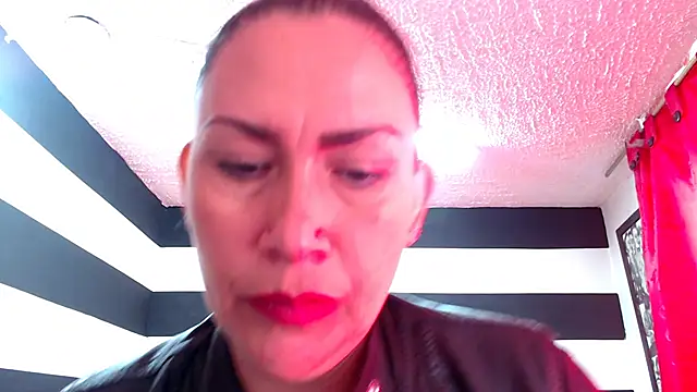 Snapshot of ADELHEY_RAN chatting on 01.13.25 ADELHEY RAN online show from 01.13.25