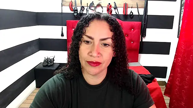 Snapshot of ADELHEY_RAN chatting on 02.18.25 ADELHEY RAN online show from 02.18.25