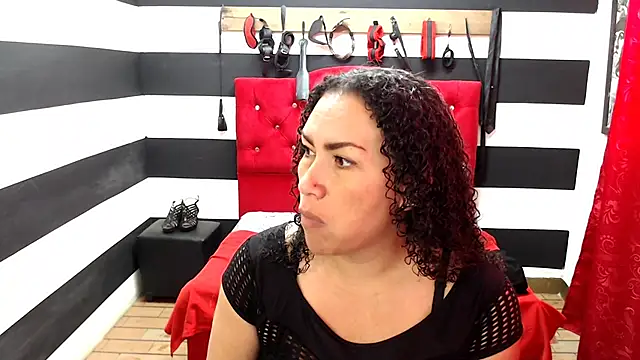 Snapshot of ADELHEY_RAN chatting on 02.19.25 ADELHEY RAN online show from 02.19.25