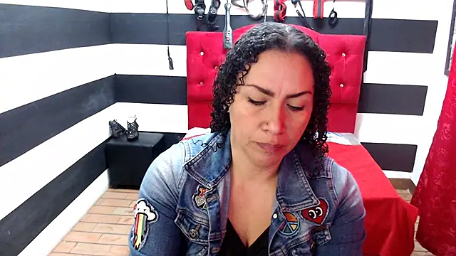 Snapshot of ADELHEY_RAN chatting on 02.21.25 ADELHEY RAN online show from 02.21.25