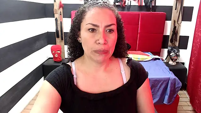 Snapshot of ADELHEY_RAN chatting on 03.18.25 ADELHEY RAN online show from 03.18.25