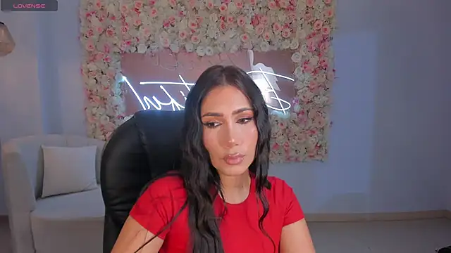 Snapshot of MarieJaneX chatting on 12.06.24 MarieJaneX online show from 12.06.24