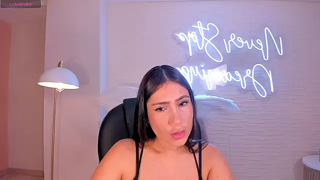 Snapshot of MarieJaneX chatting on 01.04.25 MarieJaneX online show from 01.04.25