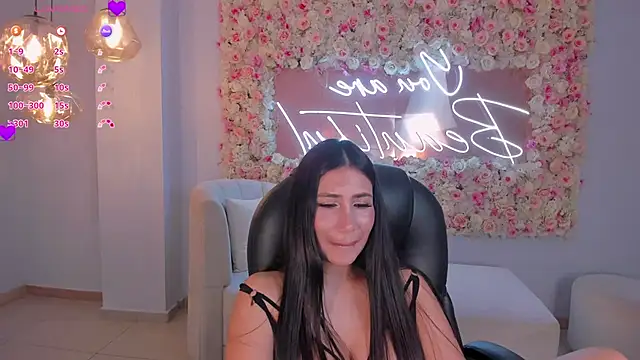 Snapshot of MarieJaneX chatting on 01.29.25 MarieJaneX online show from 01.29.25