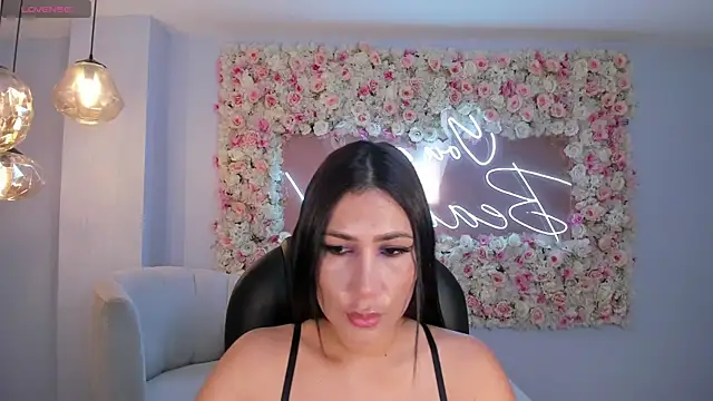 Snapshot of MarieJaneX chatting on 01.31.25 MarieJaneX online show from 01.31.25