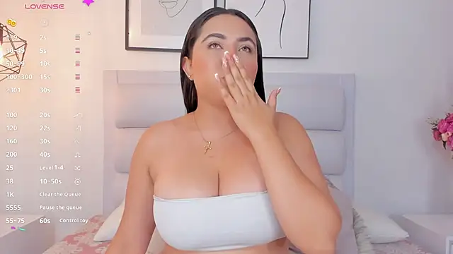 Snapshot of dulcepatersson1_ chatting on 02.08.25 dulcepatersson1 online show from 02.08.25