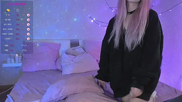 Snapshot of Misty_Shadow chatting on 12.07.24 Misty Shadow online show from 12.07.24