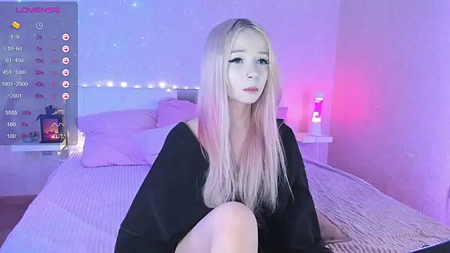 Snapshot of Misty_Shadow chatting on 01.13.25 Misty Shadow online show from 01.13.25