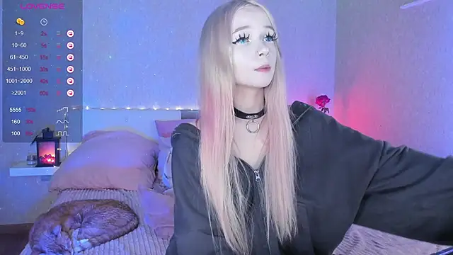 Snapshot of Misty_Shadow chatting on 02.05.25 Misty Shadow online show from 02.05.25