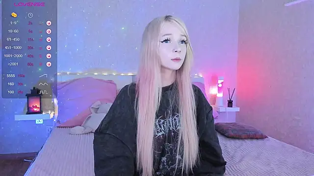 Snapshot of Misty_Shadow chatting on 02.28.25 Misty Shadow online show from 02.28.25