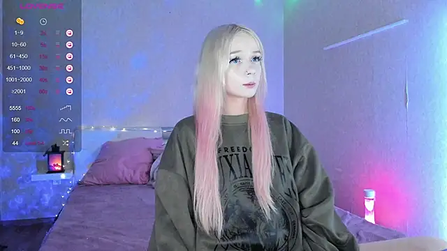 Snapshot of Misty_Shadow chatting on 03.22.25 Misty Shadow online show from 03.22.25