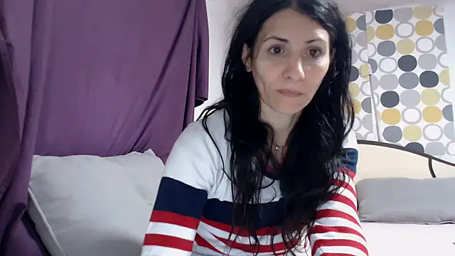 Snapshot of sexyevalove chatting on 10.16.25 sexyevalove online show from 10.16.25