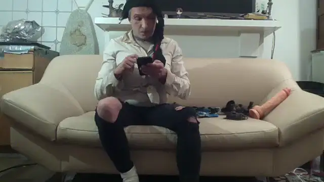 Snapshot of Sissy_naomi chatting on 02.06.26 Sissy naomi online show from 02.06.26