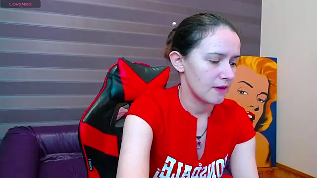 iris nikhols online show from 11.05.25