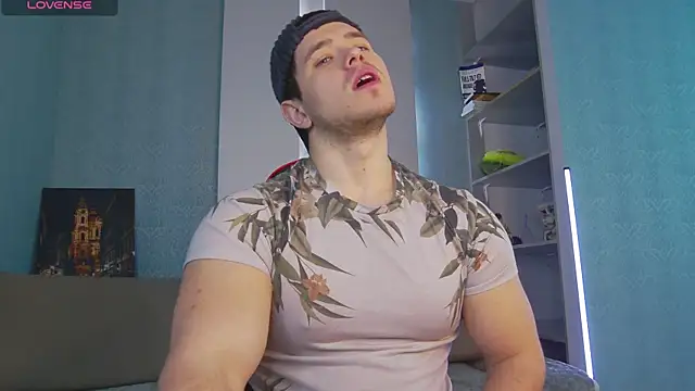 Snapshot of Arilas_ chatting on 03.23.25 Arilas online show from 03.23.25