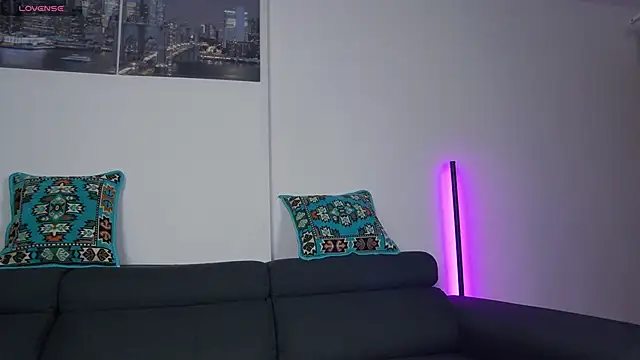 Arilas  online show from 11.20.25