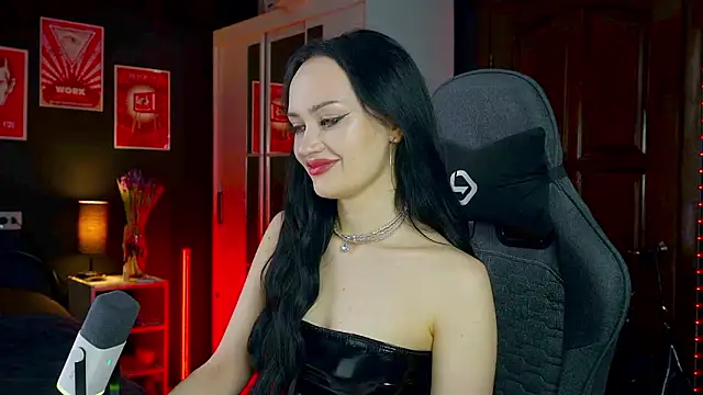 QueenAliss online show from 03.15.26