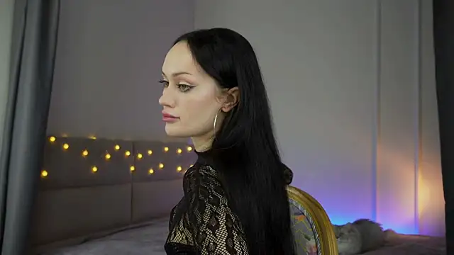 QueenAliss online show from 05.20.26