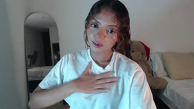 ValienteGirl  online show from 02.28.26