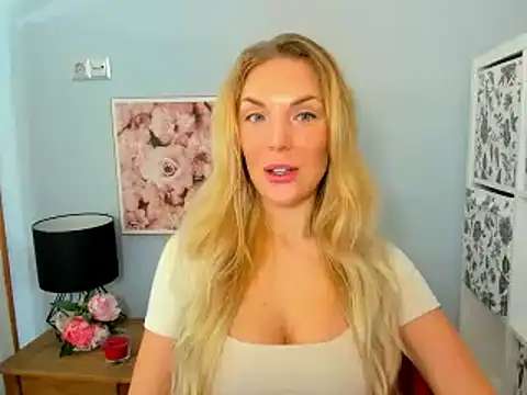 AulloraHoney online show from 12.02.24