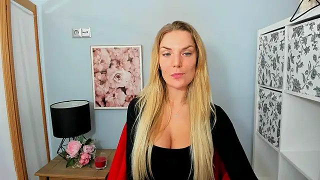 AulloraHoney online show from 02.14.25