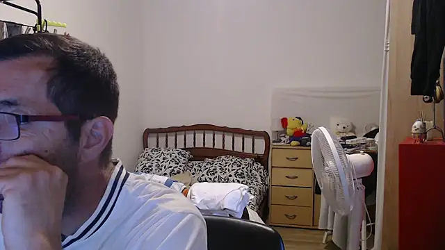 steph19x5 online show from 09.15.25