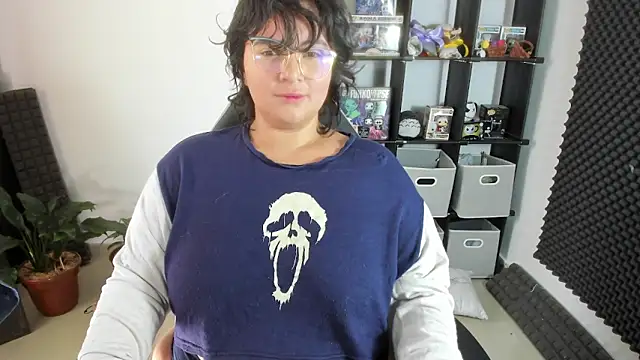 aika-dreams online show from 02.15.25