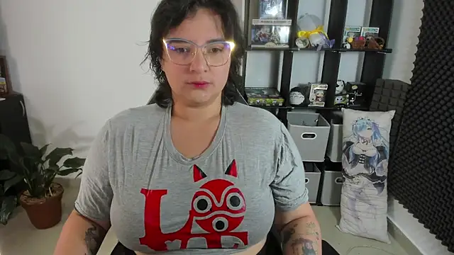 aika-dreams online show from 02.20.25