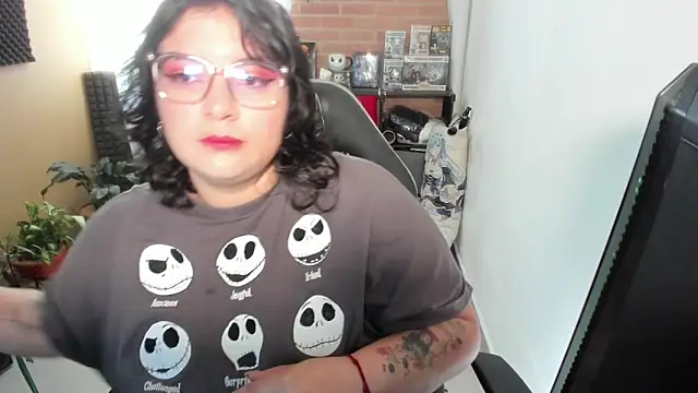 aika-dreams online show from 09.11.25