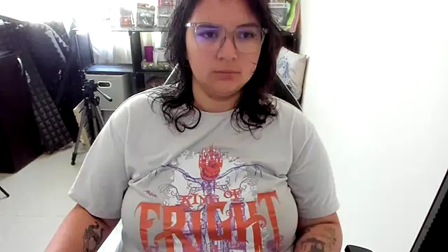 aika-dreams online show from 11.22.25