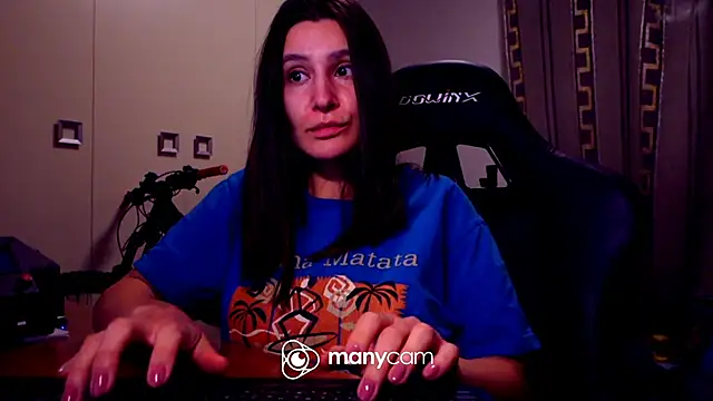 Snapshot of GodlyTheia chatting on 03.02.25 GodlyTheia online show from 03.02.25