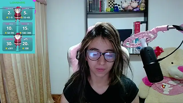 Maggie Fox3 online show from 12.25.24