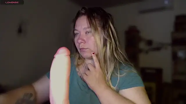 Snapshot of Enotika chatting on 02.06.26 Enotika online show from 02.06.26