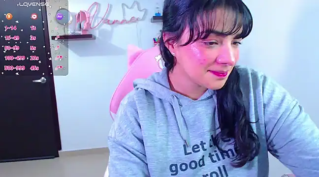 Vannessa  Shy online show from 02.10.25