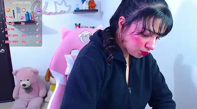 Vannessa  Shy online show from 03.05.25