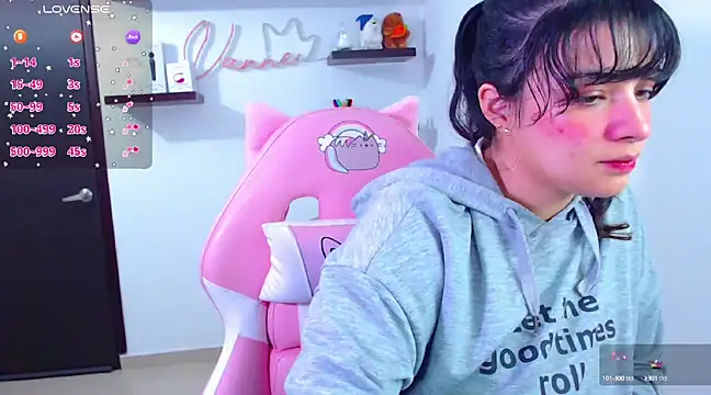 Vannessa  Shy online show from 03.11.25