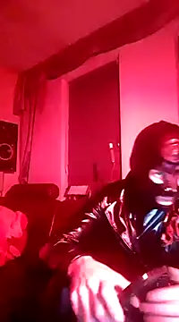 Snapshot of Crystalbitchx chatting on 12.16.24 Crystalbitchx online show from 12.16.24