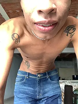 Snapshot of devorahorney chatting on 10.15.25 devorahorney online show from 10.15.25