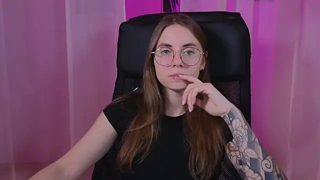  AnnaStark  online show from 02.21.25