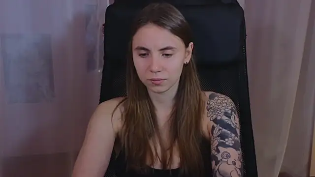  AnnaStark  online show from 02.28.25