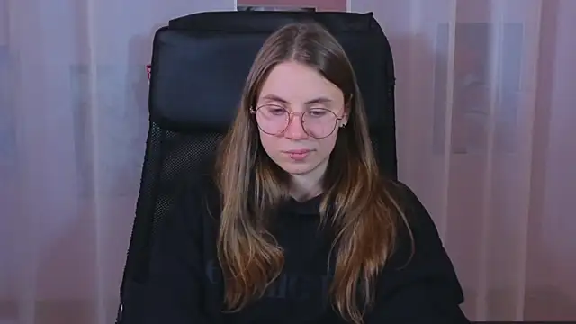  AnnaStark  online show from 03.06.25