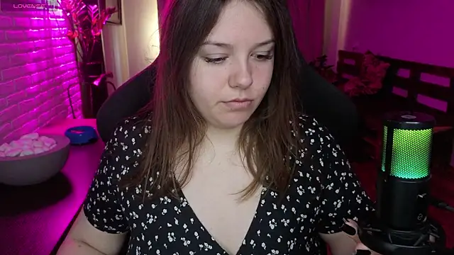 Snapshot of XNirvanaX chatting on 04.21.26 XNirvanaX online show from 04.21.26
